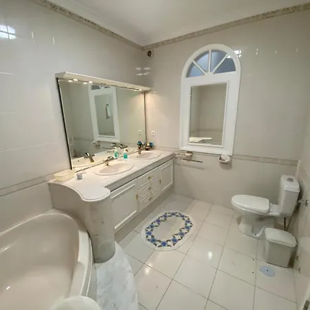 Rooming House Дом отдыха